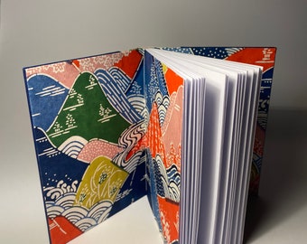 Taccuino tascabile, carta giapponese lino e tela buckram, rilegatura in cartoncino cucito