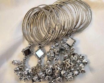 Spiegel Jhumka Armreifen Set | 12-teiliges Traditionelles Indisches Churiyan mit Kristall Quasten