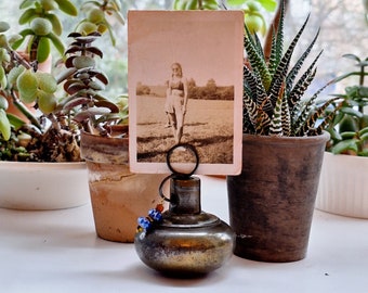 Photo Memento Sign Display Stand, Antique Doorknob Photo Holder Salvaged Bronze Metal Knob with Blue and White African Trade Beads