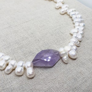 Pearl Amethyst Quartz Statement Necklace with Large Faceted Purple Quartz Double Pearls Pearl Toggle Closure image 4