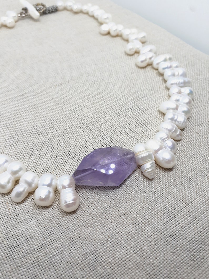 Pearl Amethyst Quartz Statement Necklace with Large Faceted Purple Quartz Double Pearls Pearl Toggle Closure image 4