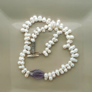 Pearl Amethyst Quartz Statement Necklace with Large Faceted Purple Quartz Double Pearls Pearl Toggle Closure image 3