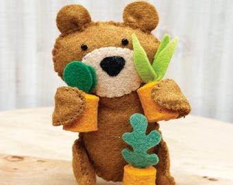 Molde para costura de urso amante de plantas em feltro
