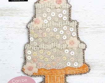 Nähvorlage für einen Hochzeitstortenornament aus Wolle