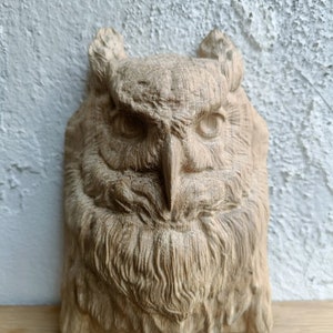 Owl head carved wooden decor