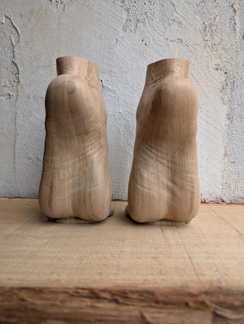 Set van 2 sculpturale meubelpoten, links en rechts afbeelding 4