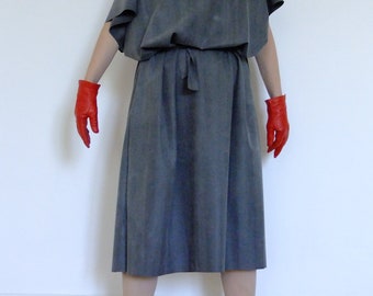 Schwarzes Gummi Loose Fit Kleid: Handgefertigtes Latex Silikon Mix Kostüm