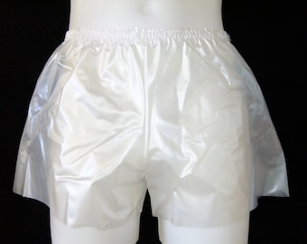Boxer en PVC brillant : sous-vêtement transparent blanc nacré (S/M)
