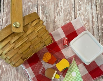 Christmas Elf picnic basket