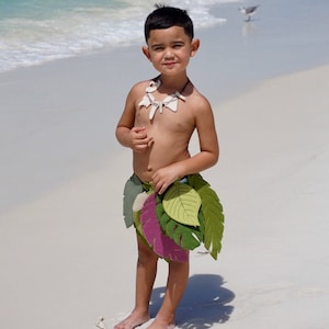 Maui Skirt, Moana Maui Costume, Maui Hook, Moana Tooth Necklace, Demigod Fish Hook, Hawaiian Fish Hook, Maui Necklace