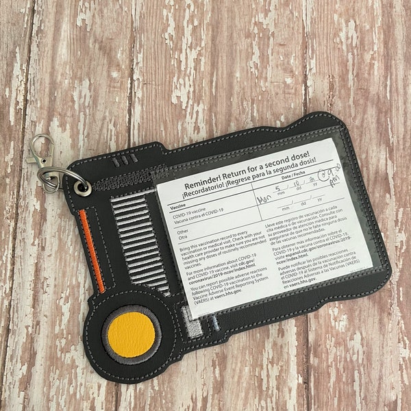 Multipass Card Holder, Multipass Vaccination Card Holder Keychain, Vaccine Card Holder, Vinyl Vaccine Keyring, Vaccination Card Protector