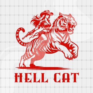 Könnte beinhalten: Eine rote Illustration einer Frau, die auf einem Tiger reitet. Die Frau trägt einen Cowboyhut und hält eine Pistole. Der Text "HELL CAT" befindet sich unter dem Bild.