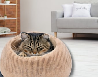 Cute Dreamy Cat Bed for Cat Lovers Organic Cat Cave Modern and Cozy High Quality Kitty Bed Handmade from Merino Wool Soft Indoor Use Natural