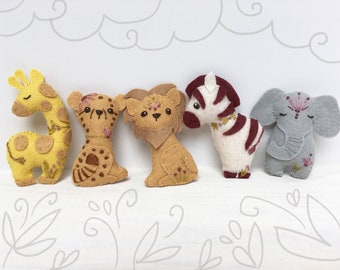Sewing kit Jungle Animal Bunting Elephant Lion Giraffe Felt Baby Bedroom Nursery