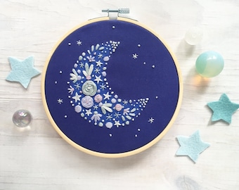 Floral Crescent Moon Hand Embroidery Sampler, DIY Sampler, Celestial Embroidery Hoop Art, Beginner Embroidery Pattern