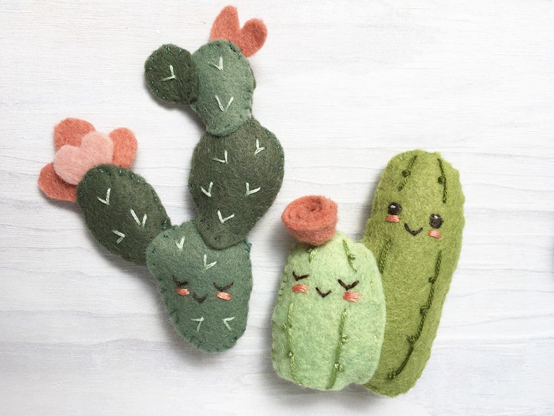 Felt Cactus Friends sewing pattern PDF, SVG digital download Plush mini succulents for Desert Decor, Baby Mobile image 2