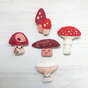 Felt Mushrooms PDF pattern download, SVG file, Plush Sewing Pattern for Ornaments, Baby Mobile, Finger Puppets image 5