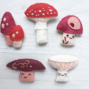 Felt Mushrooms PDF pattern download, SVG file, Plush Sewing Pattern for Ornaments, Baby Mobile, Finger Puppets image 1