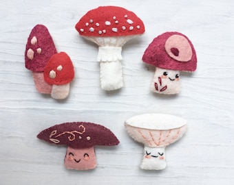 Felt Mushrooms PDF pattern download, SVG file, Plush Sewing Pattern for Ornaments, Baby Mobile, Finger Puppets