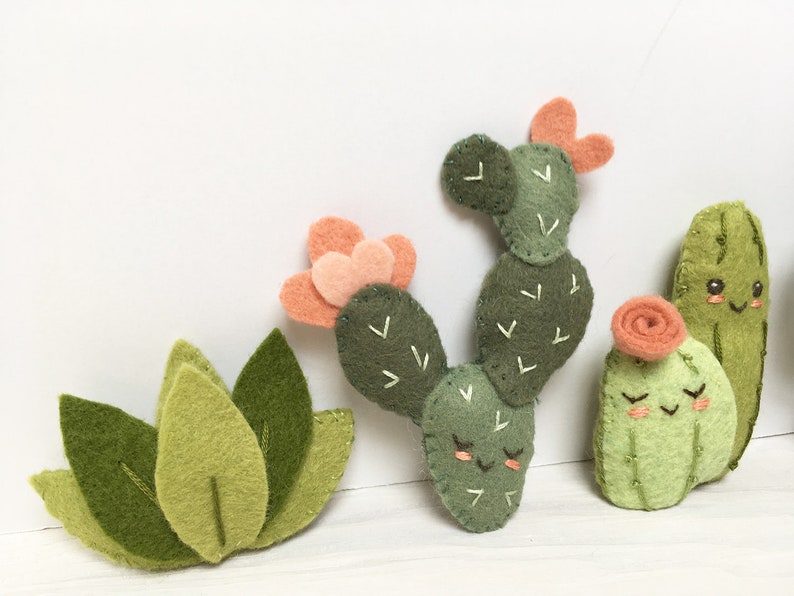 Felt Cactus Friends sewing pattern PDF, SVG digital download Plush mini succulents for Desert Decor, Baby Mobile image 7