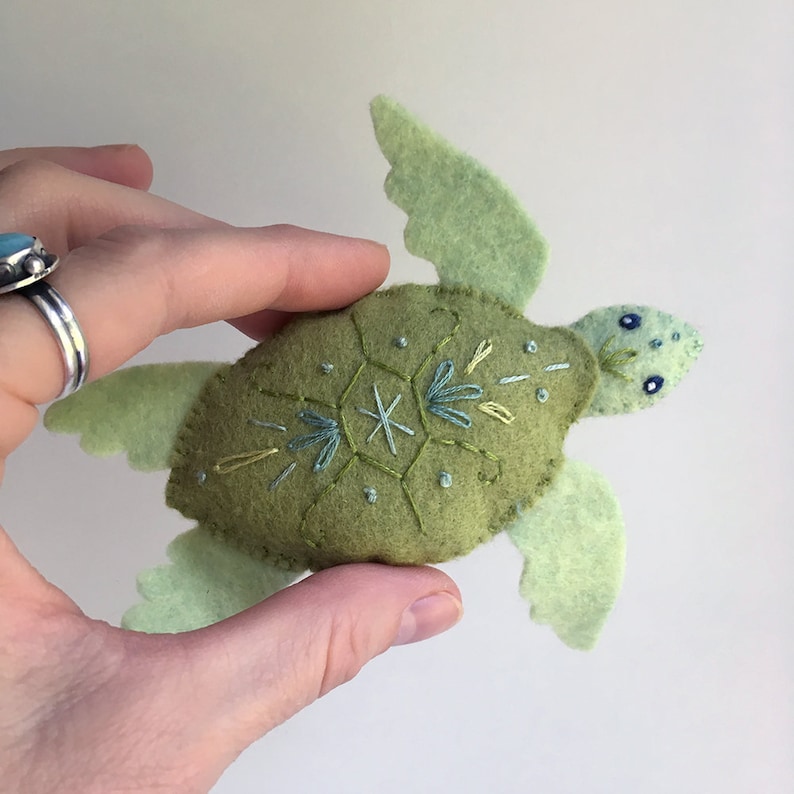 Sea Creatures Set 2 Felt Animals Sewing Pattern, PDF Download, SVG plush pattern for Dolphin, Sea Turtle, Seahorse image 3