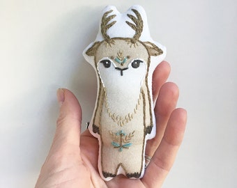 Little Deer Plush Hand Embroidery cut and sew doll, DIY Baby Gift, Woodland Animals