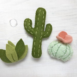 Felt Cactus Friends sewing pattern PDF, SVG digital download Plush mini succulents for Desert Decor, Baby Mobile image 3
