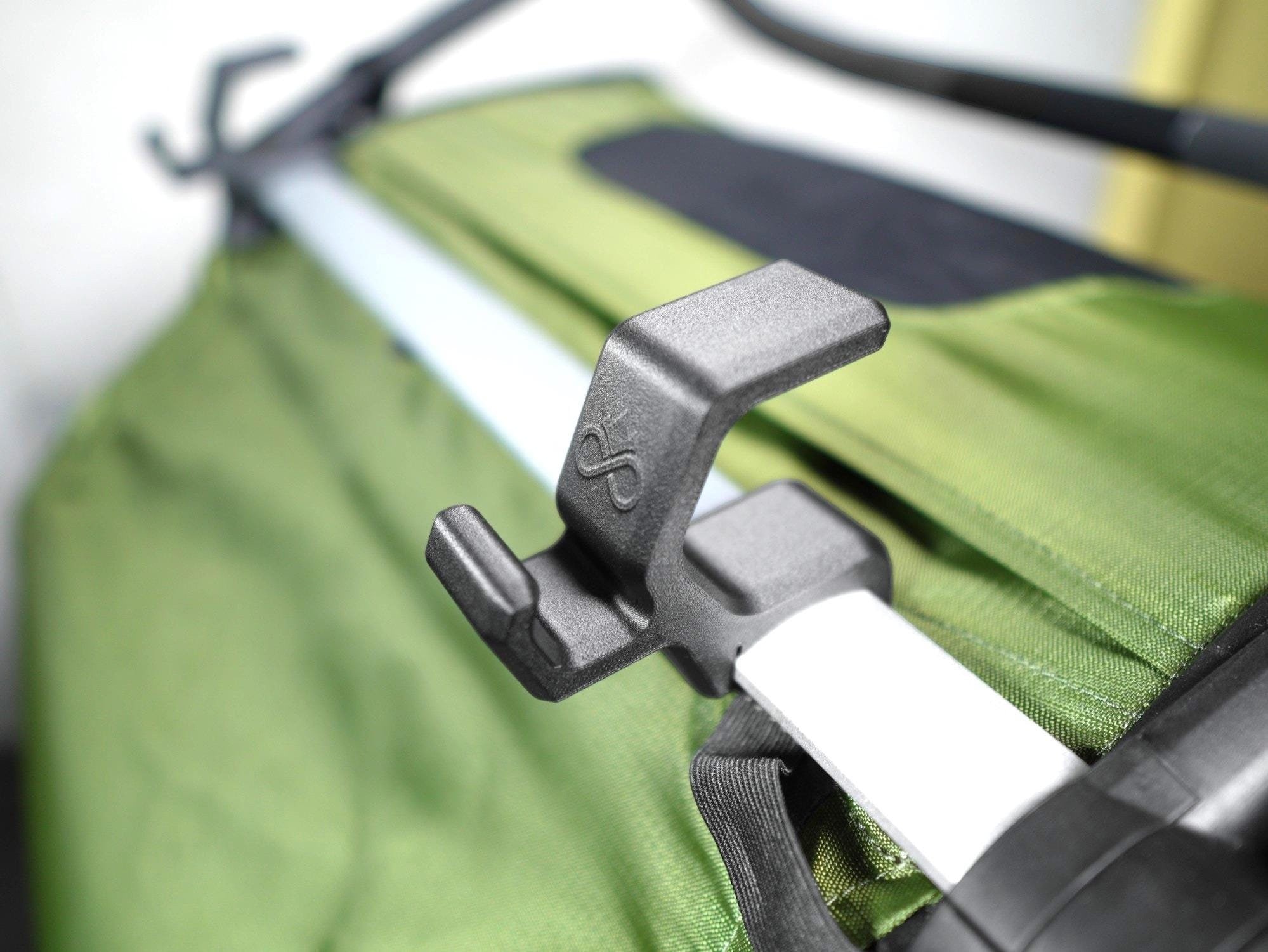 Mountloop - Thule Chariot Bike Hook | Bicycle and Scooter