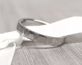 Faceted Womens Wedding Ring Rough Textured Band for Woman Industrial Engagement Ring Womens Minimalist Brushed Ring for Wife 5th Anniversary