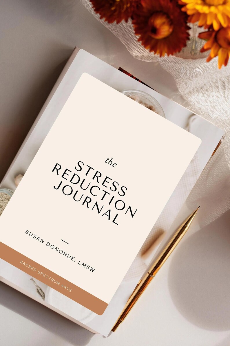 With every page, unlock new ways to reduce tension, worry, and overwhelm.
Start each day with a sense of calm and end with a feeling of accomplishment by reflecting in your journal.