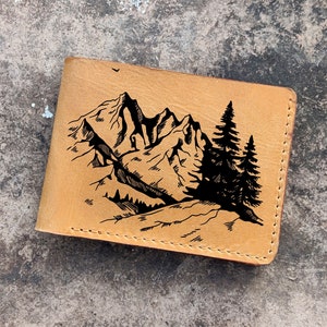 Personalisiertes handgefertigtes Lederportemonnaie, Geschenk für Männer mit Berglandschaftsmuster, Geschenk für ihn, Geschenkidee für Männer zu Weihnachten