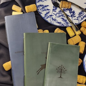 Okładka menu ze skóry na zamówienie | Folder menu restauracji | Uchwyt na menu z logo | Skórzane menu barowe | Folder menu win | Etui na menu
