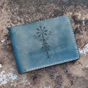 Trinity Celtic Knot Triquetra Celtic Norse Viking Runes Yggdrasil Cartera plegable de cuero personalizada