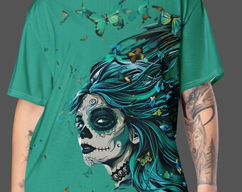 Blauwgroene Witchy T-shirtjurk met morbide flair en griezelig schattige vlinders