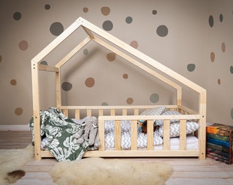 Lit d'enfant, lit d'enfant, maison de lit, Tipi, bois naturel, lit pour tout-petits, un lit pour un enfant