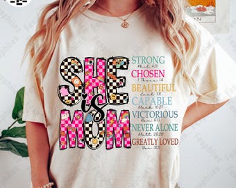 Retro Sie ist Mama Png, Karierte Mama Png, Muttertag Png, Retro Mama Zitate Png, gesegnete Mama Png, Mama Leben Png, Geschenk für Mama Png