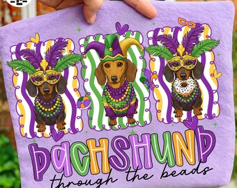 Lindo perro salchicha Mardi Gras PNG, diseño de perro entre cuentas, divertido clipart de perro salchicha de carnaval, sublimación de Mardi Gras