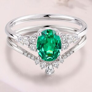 Oval Tsavorite Garnet Engagement Ring Set ring 14K white gold Moissanite wedding bridal ring set Green ring Anniversary Promise Ring