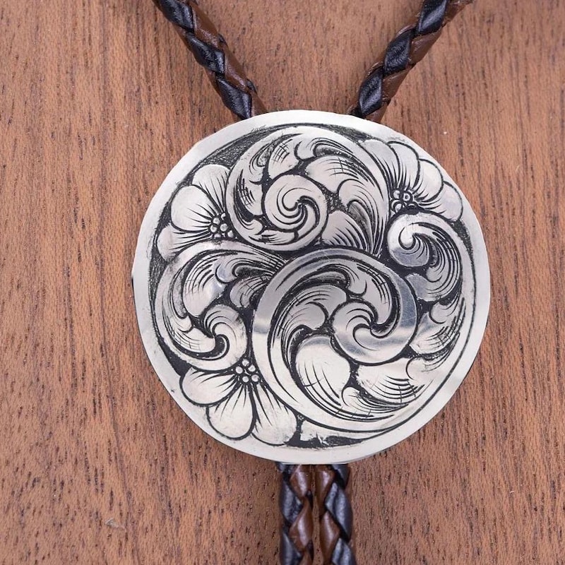 Vintage Western 3D Deer Wedding Bolo Tie - Antique Silver, Leather Cord, Adjustable Slide