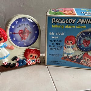 Vintage 1974 Raggedy Ann & Raggedy Andy Talking Alarm Clock With