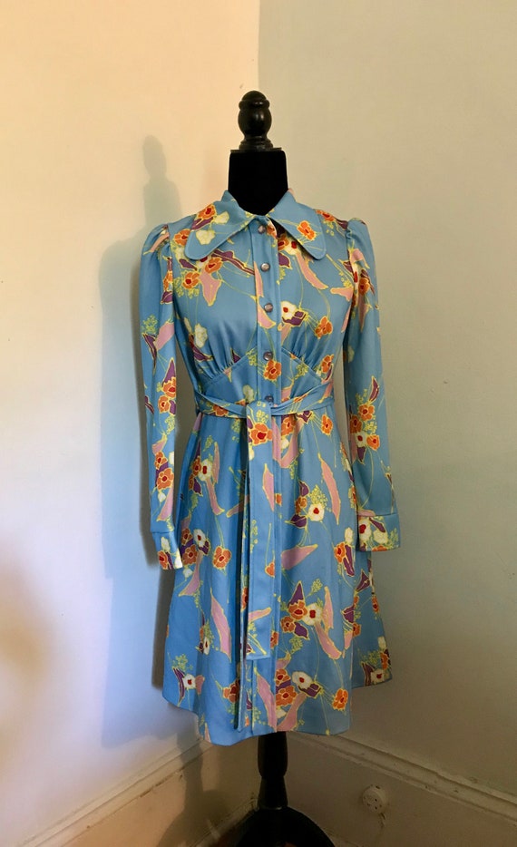 1970s Vtg. Abstract Floral Printed Aqua Long Sleev