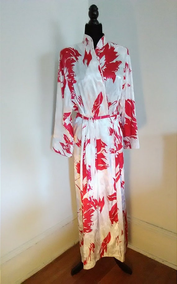 1980s Vtg. Mary McFadden White & Red Abstract Flor