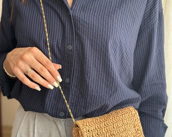 Handgemachte Raffia Umhängetasche: Gold Kettenriemen, Boho Chic