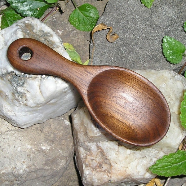 Lefty Coffee Scoop Walnut (Hand Carved)