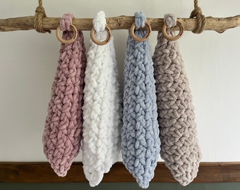 Cloud Stitch Snuggle Square: Plush Baby Comforter with Teething Ring