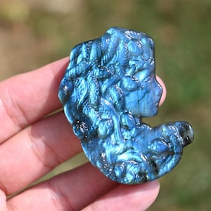 2&#39;&#39; Natural Carved Labradorite Medusa pendant,Crystal Medusa carved,Quartz crystal,Home decor,Crystal collect,Crystal gift,Crystal healing