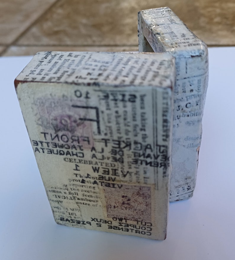 Altered art, Altered box, Assemblage, Mixed media, Vintage papers imagem 5