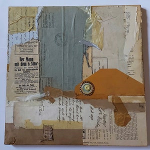 Collage originale fatto a mano in stile retrò, tecnica mista, carte vintage, legno cullato