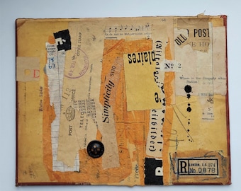 Puede incluir: Un collage de recortes de papel y efímeras sobre un fondo marrón. El collage incluye un botón, un sello y un trozo de papel con el texto "Simplicity 5110".