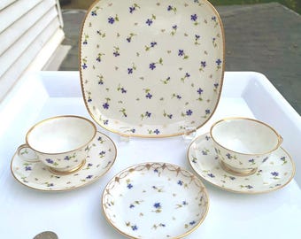 Nyon Porcelain Leaf Dish With Florals & Gilt – Mid 20th Century
